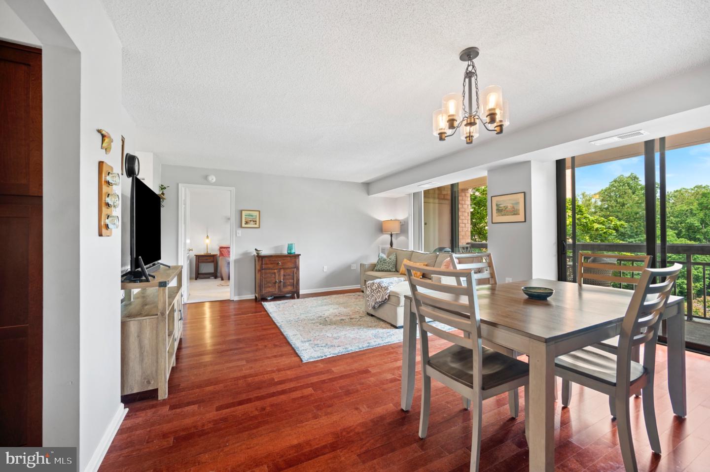 2230 GEORGE C MARSHALL DR #515, FALLS CHURCH, Virginia 22043, 2 Bedrooms Bedrooms, 9 Rooms Rooms,2 BathroomsBathrooms,Residential,For sale,2230 GEORGE C MARSHALL DR #515,VAFX2261722 MLS # VAFX2261722