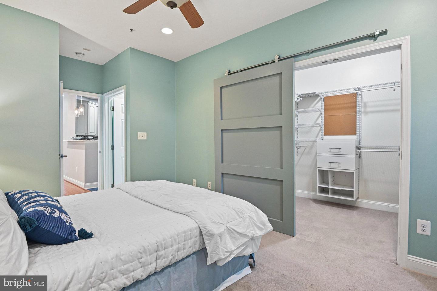 1700 LAKE SHORE CREST DR #16, RESTON, Virginia 20190, 2 Bedrooms Bedrooms, ,2 BathroomsBathrooms,Residential,For sale,1700 LAKE SHORE CREST DR #16,VAFX2261726 MLS # VAFX2261726