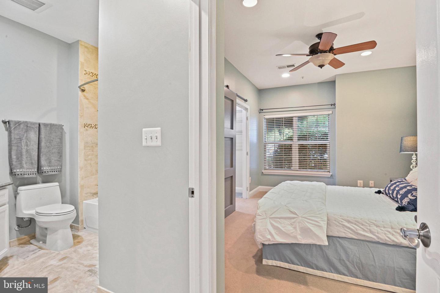 1700 LAKE SHORE CREST DR #16, RESTON, Virginia 20190, 2 Bedrooms Bedrooms, ,2 BathroomsBathrooms,Residential,For sale,1700 LAKE SHORE CREST DR #16,VAFX2261726 MLS # VAFX2261726