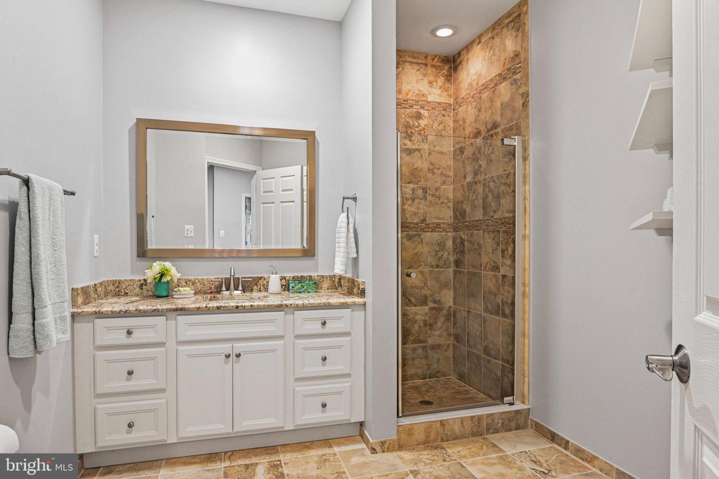 1700 LAKE SHORE CREST DR #16, RESTON, Virginia 20190, 2 Bedrooms Bedrooms, ,2 BathroomsBathrooms,Residential,For sale,1700 LAKE SHORE CREST DR #16,VAFX2261726 MLS # VAFX2261726