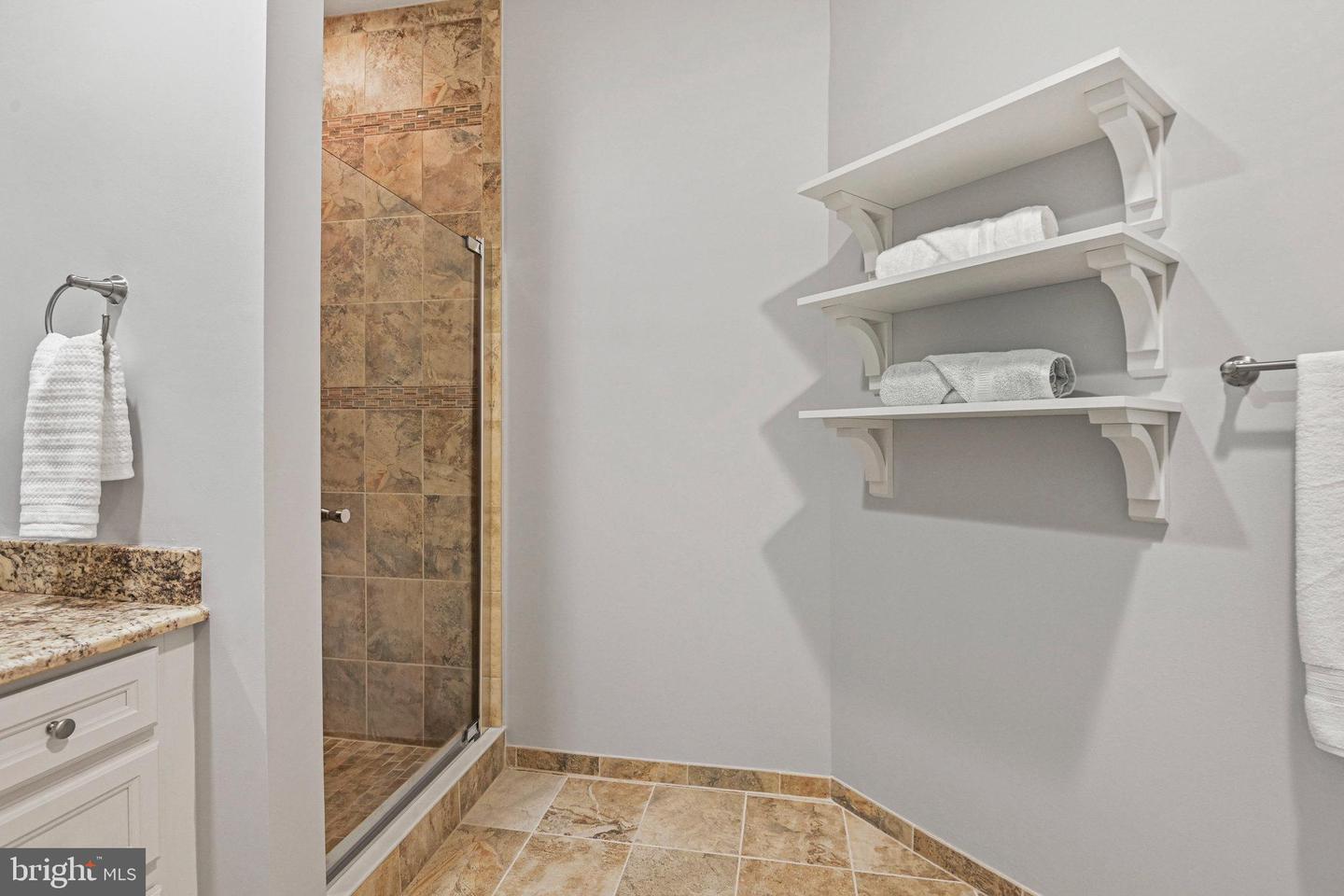 1700 LAKE SHORE CREST DR #16, RESTON, Virginia 20190, 2 Bedrooms Bedrooms, ,2 BathroomsBathrooms,Residential,For sale,1700 LAKE SHORE CREST DR #16,VAFX2261726 MLS # VAFX2261726