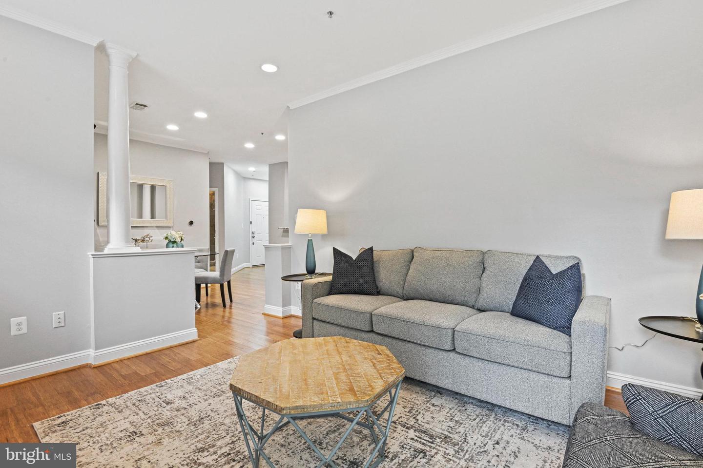 1700 LAKE SHORE CREST DR #16, RESTON, Virginia 20190, 2 Bedrooms Bedrooms, ,2 BathroomsBathrooms,Residential,For sale,1700 LAKE SHORE CREST DR #16,VAFX2261726 MLS # VAFX2261726