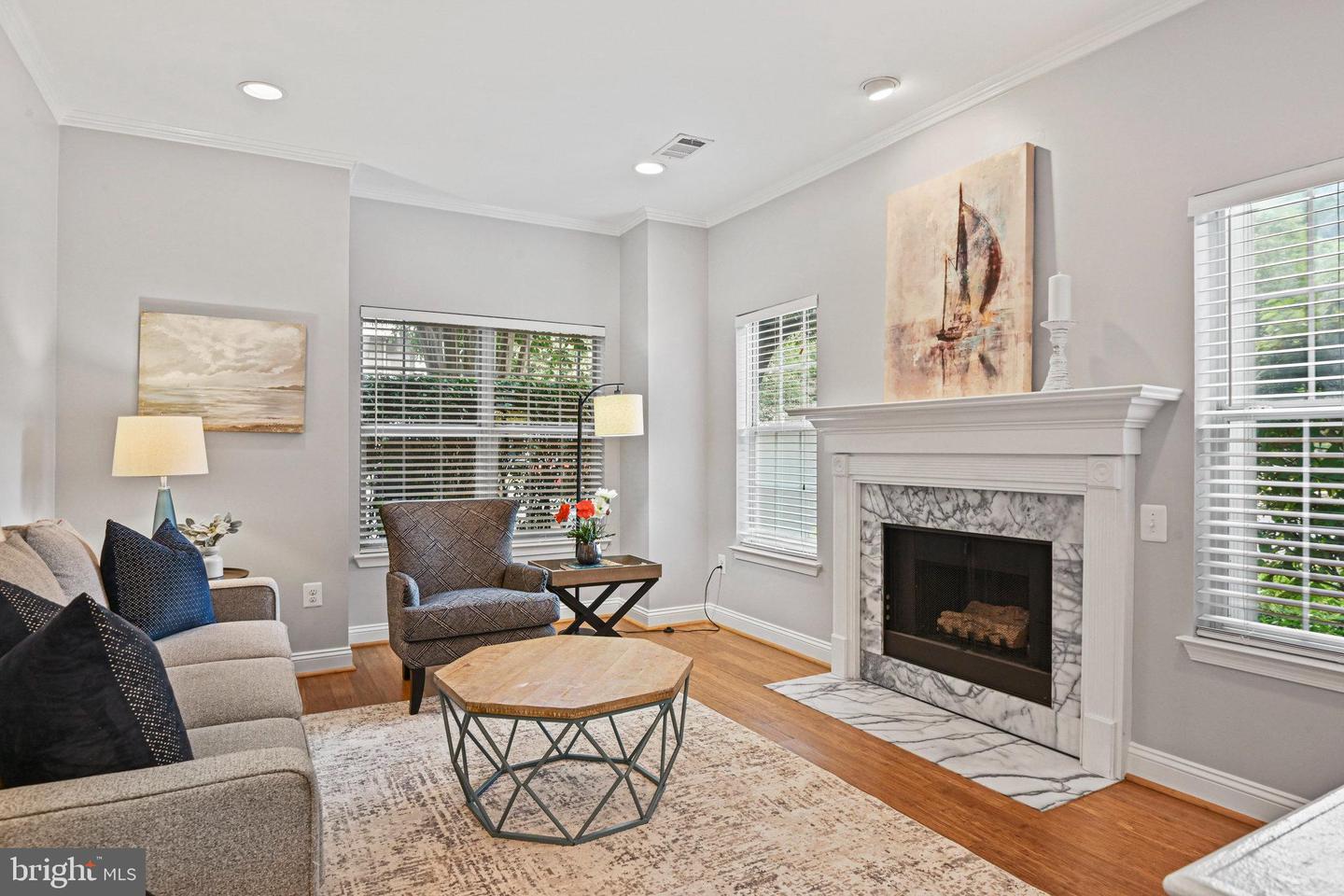 1700 LAKE SHORE CREST DR #16, RESTON, Virginia 20190, 2 Bedrooms Bedrooms, ,2 BathroomsBathrooms,Residential,For sale,1700 LAKE SHORE CREST DR #16,VAFX2261726 MLS # VAFX2261726