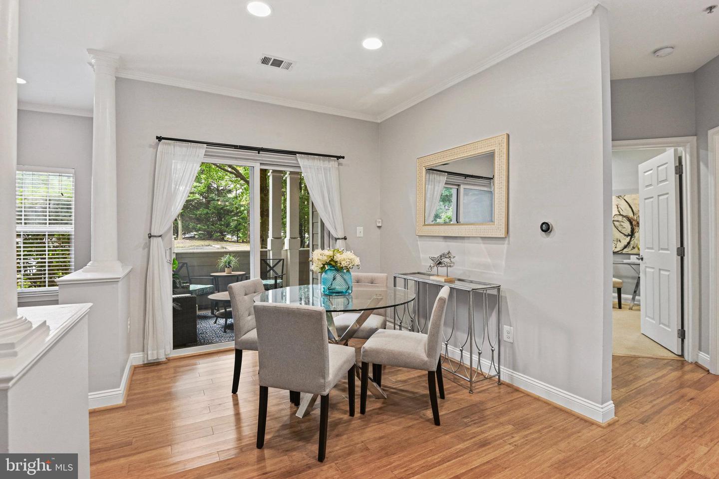 1700 LAKE SHORE CREST DR #16, RESTON, Virginia 20190, 2 Bedrooms Bedrooms, ,2 BathroomsBathrooms,Residential,For sale,1700 LAKE SHORE CREST DR #16,VAFX2261726 MLS # VAFX2261726