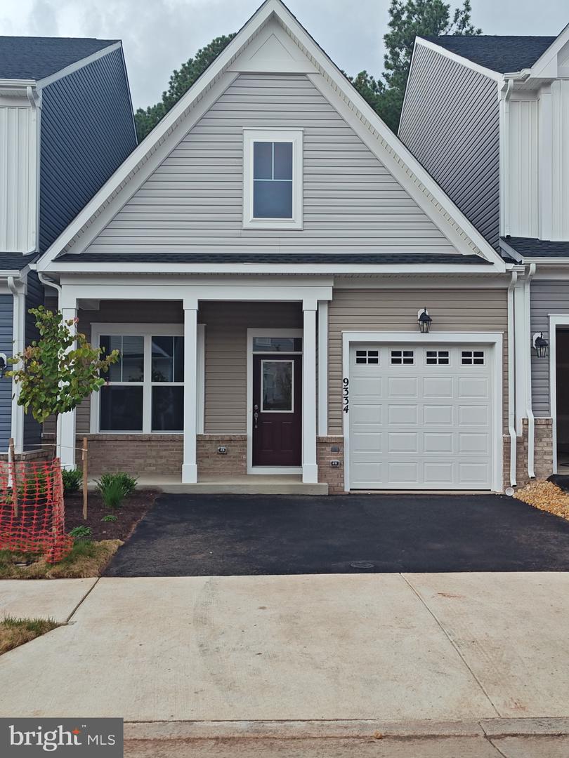 9334 CRESTVIEW RIDGE DR, BRISTOW, Virginia 20136, 2 Bedrooms Bedrooms, ,2 BathroomsBathrooms,Residential,For sale,9334 CRESTVIEW RIDGE DR,VAPW2101686 MLS # VAPW2101686