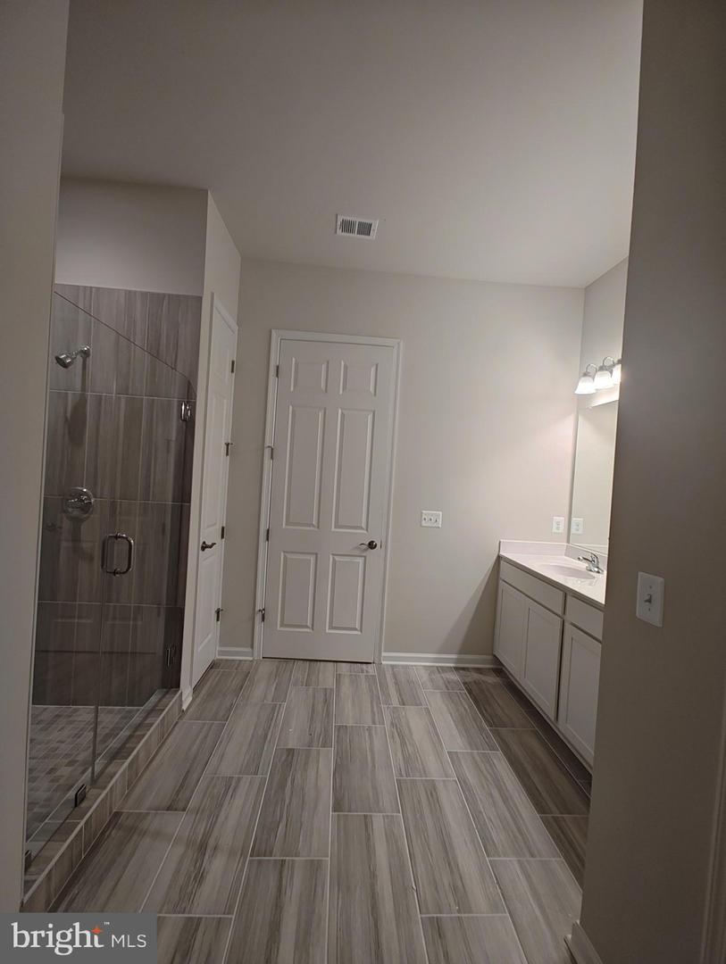 9334 CRESTVIEW RIDGE DR, BRISTOW, Virginia 20136, 2 Bedrooms Bedrooms, ,2 BathroomsBathrooms,Residential,For sale,9334 CRESTVIEW RIDGE DR,VAPW2101686 MLS # VAPW2101686