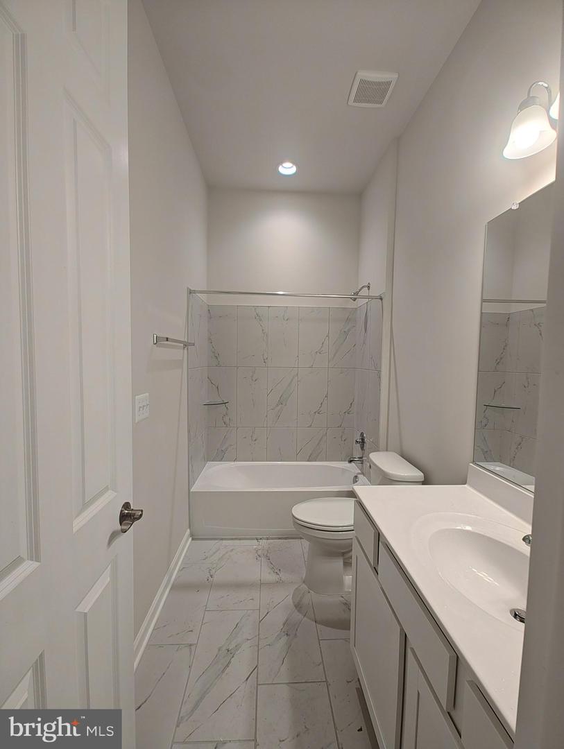 9334 CRESTVIEW RIDGE DR, BRISTOW, Virginia 20136, 2 Bedrooms Bedrooms, ,2 BathroomsBathrooms,Residential,For sale,9334 CRESTVIEW RIDGE DR,VAPW2101686 MLS # VAPW2101686