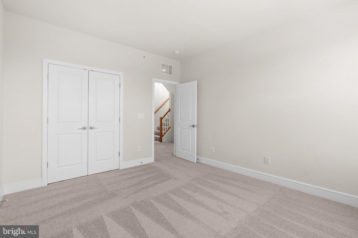 43176 FARRINGDON SQ, BROADLANDS, Virginia 20148, 3 Bedrooms Bedrooms, ,2 BathroomsBathrooms,Residential,For sale,43176 FARRINGDON SQ,VALO2104724 MLS # VALO2104724