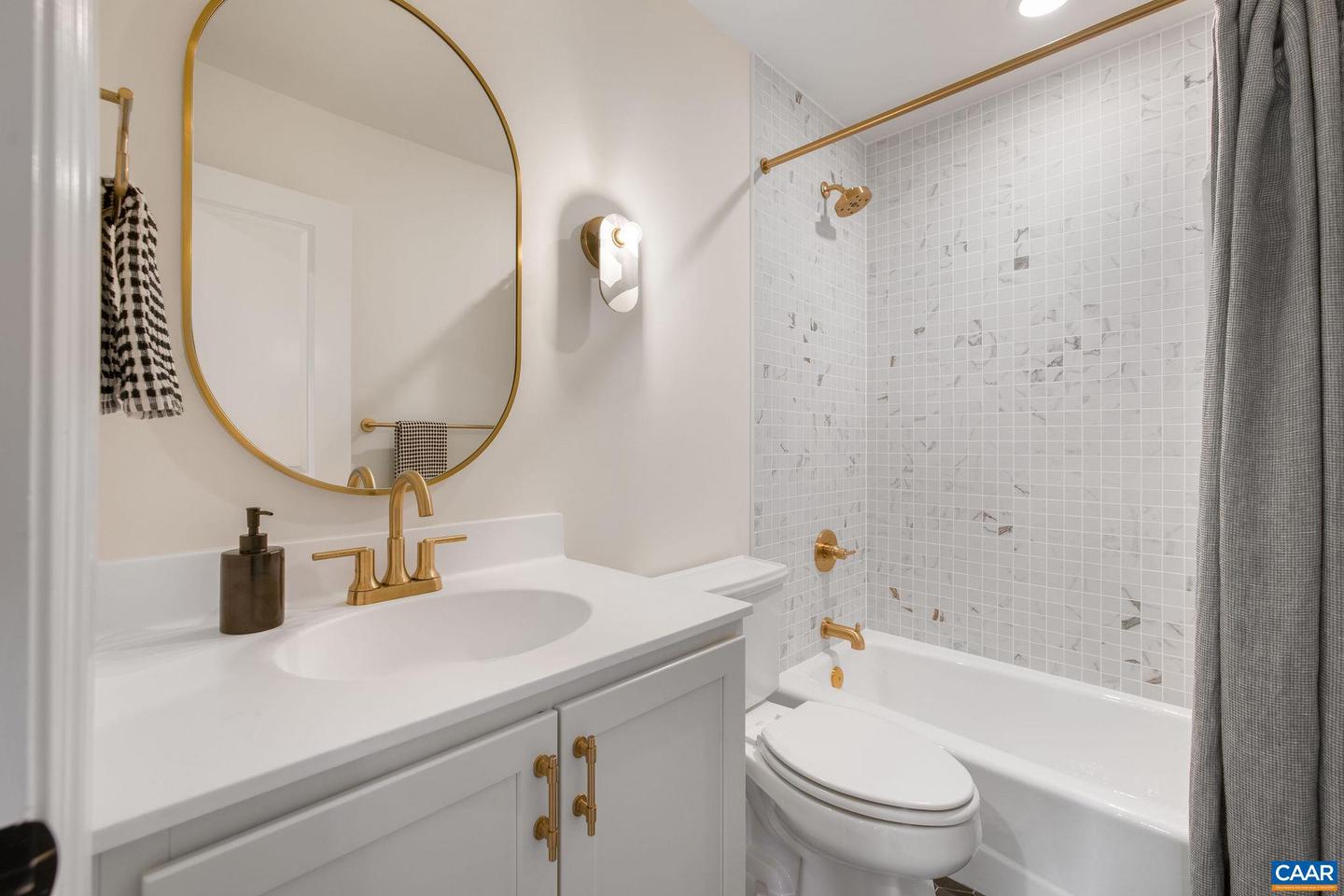 3706 THICKET RUN PL, CHARLOTTESVILLE, Virginia 22911, 5 Bedrooms Bedrooms, ,4 BathroomsBathrooms,Residential,For sale,3706 THICKET RUN PL,667933 MLS # 667933
