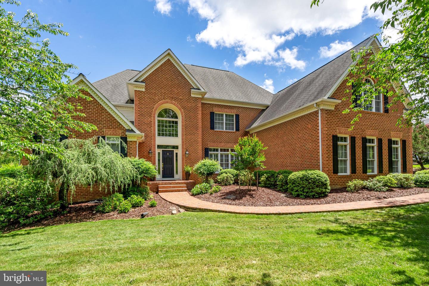7887 WELLINGTON DR, WARRENTON, Virginia 20186, 6 Bedrooms Bedrooms, ,5 BathroomsBathrooms,Residential,For sale,7887 WELLINGTON DR,VAFQ2017948 MLS # VAFQ2017948