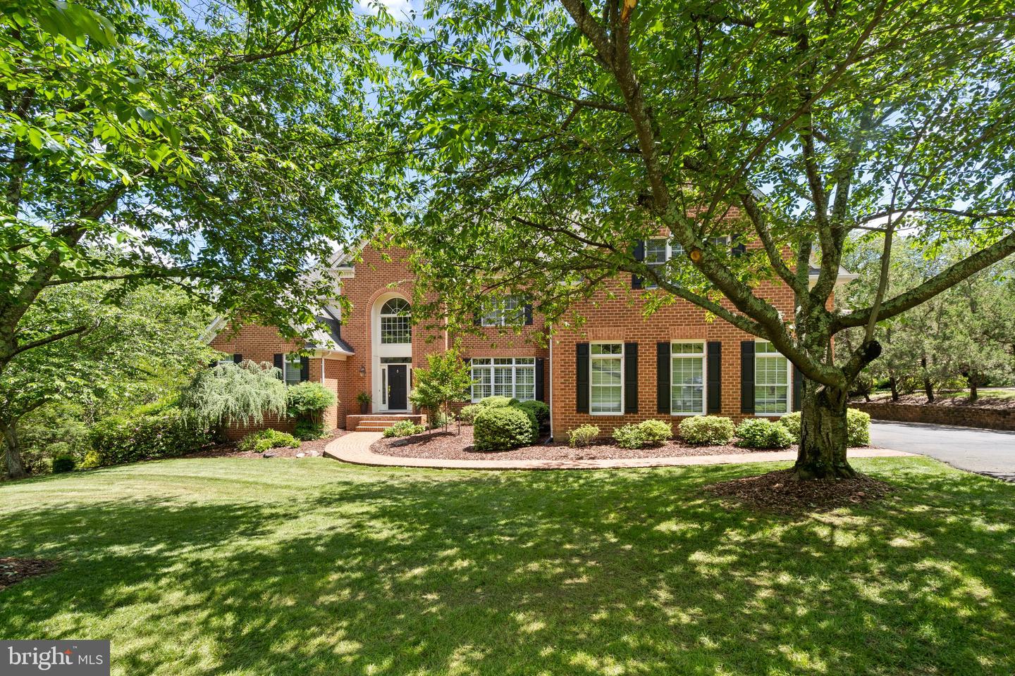 7887 WELLINGTON DR, WARRENTON, Virginia 20186, 6 Bedrooms Bedrooms, ,5 BathroomsBathrooms,Residential,For sale,7887 WELLINGTON DR,VAFQ2017948 MLS # VAFQ2017948