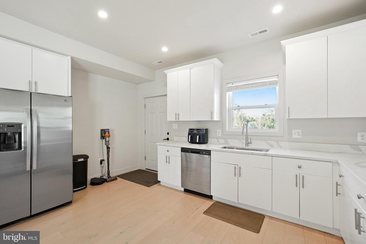 5500 EADS ST NE, WASHINGTON, District Of Columbia 20019, 4 Bedrooms Bedrooms, ,3 BathroomsBathrooms,Residential,For sale,5500 EADS ST NE,DCDC2215442 MLS # DCDC2215442