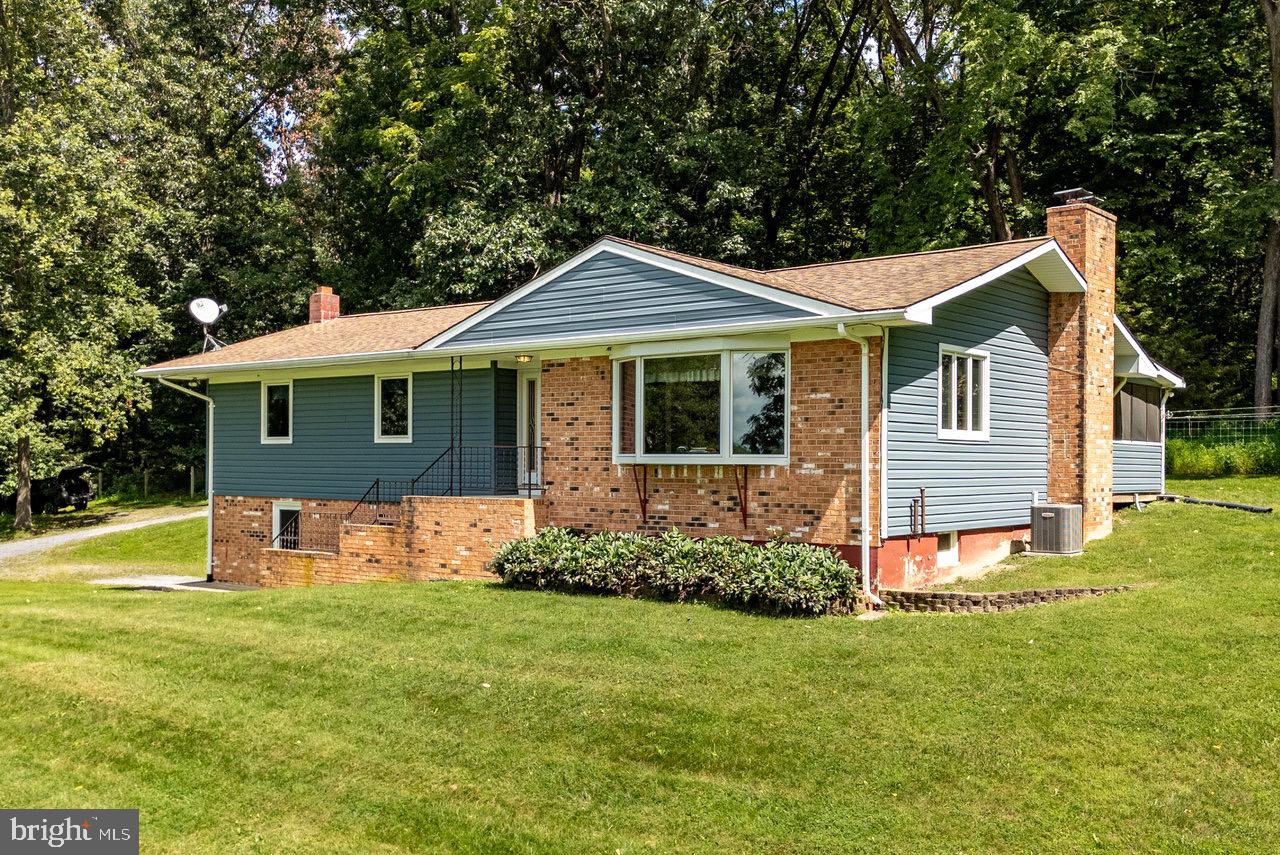18300 MOUNTAIN VALLEY RD, NEW MARKET, Virginia 22844, 3 Bedrooms Bedrooms, ,2 BathroomsBathrooms,Residential,For sale,18300 MOUNTAIN VALLEY RD,VARO2002498 MLS # VARO2002498