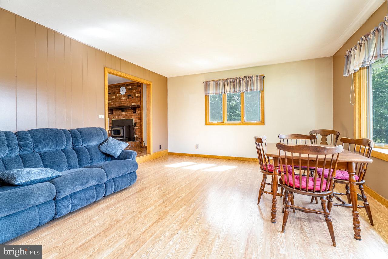 18300 MOUNTAIN VALLEY RD, NEW MARKET, Virginia 22844, 3 Bedrooms Bedrooms, ,2 BathroomsBathrooms,Residential,For sale,18300 MOUNTAIN VALLEY RD,VARO2002498 MLS # VARO2002498