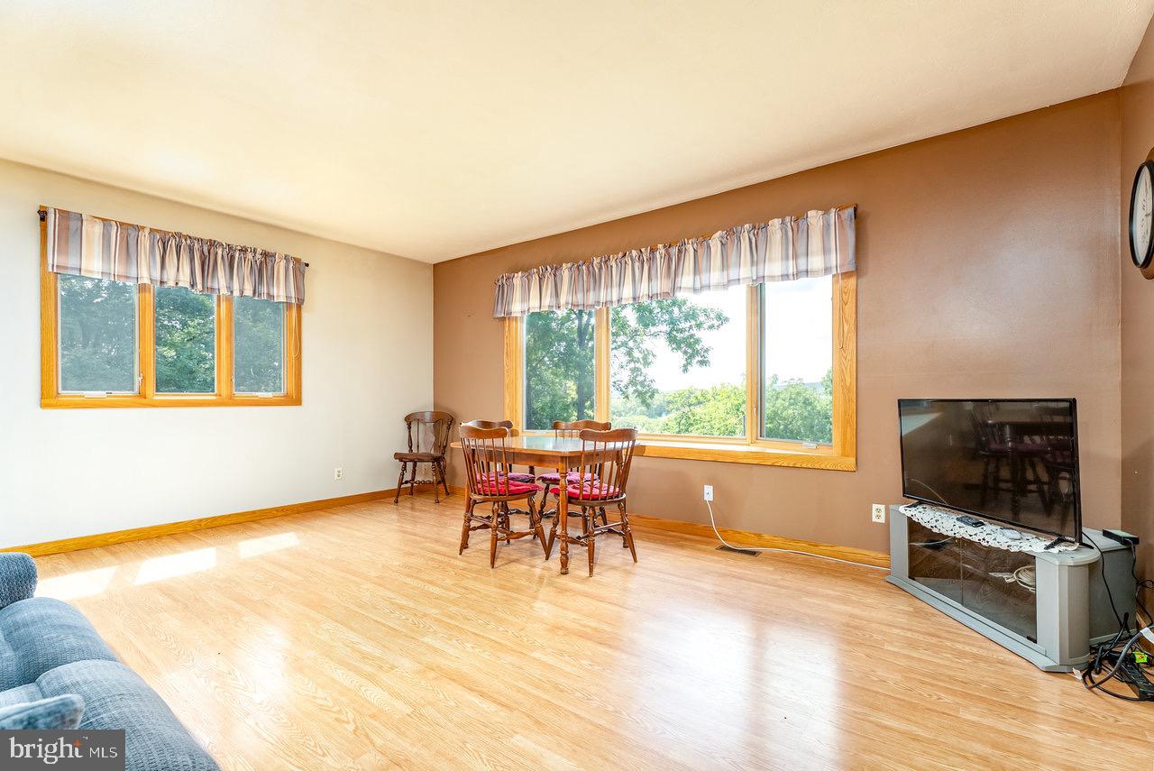 18300 MOUNTAIN VALLEY RD, NEW MARKET, Virginia 22844, 3 Bedrooms Bedrooms, ,2 BathroomsBathrooms,Residential,For sale,18300 MOUNTAIN VALLEY RD,VARO2002498 MLS # VARO2002498