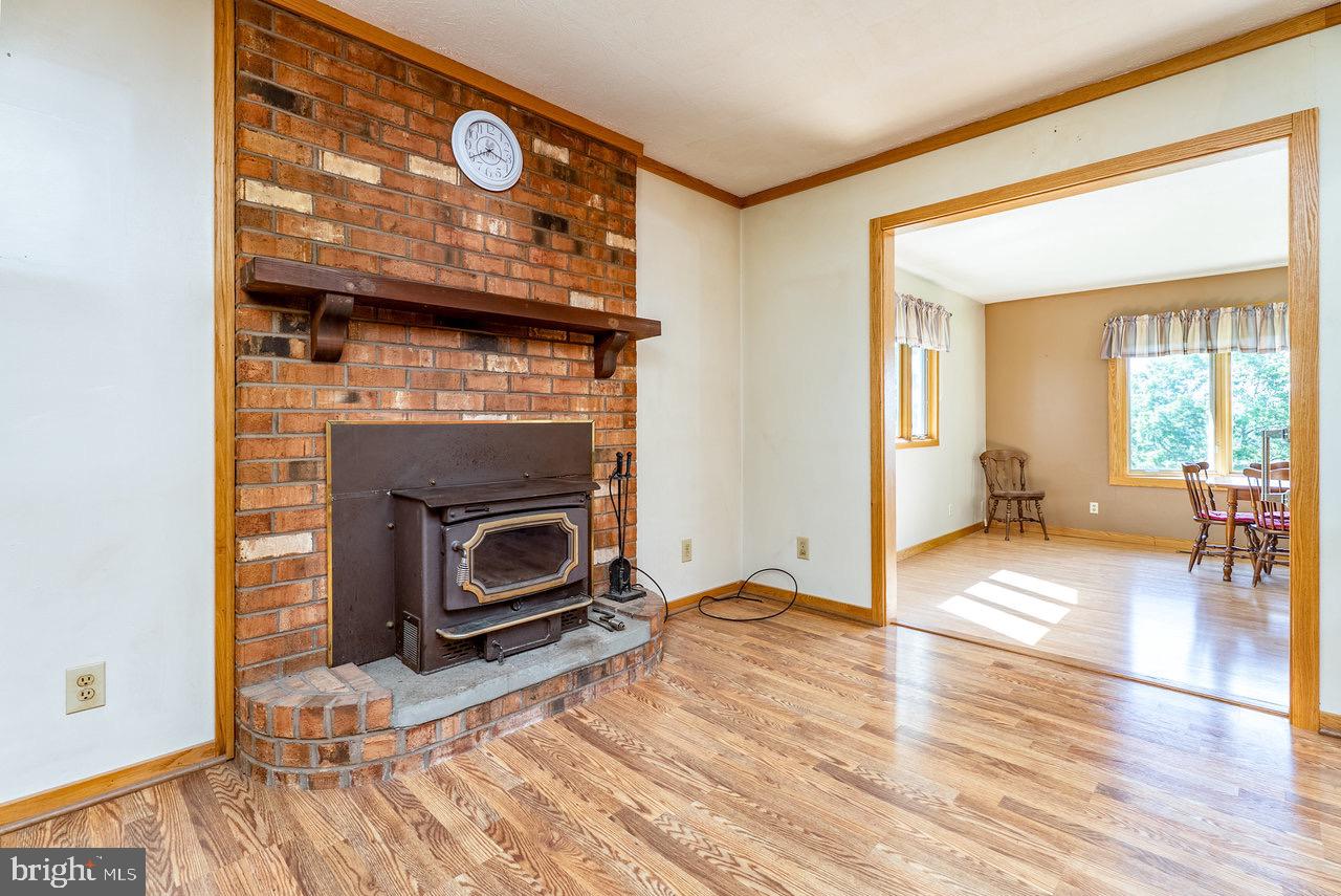 18300 MOUNTAIN VALLEY RD, NEW MARKET, Virginia 22844, 3 Bedrooms Bedrooms, ,2 BathroomsBathrooms,Residential,For sale,18300 MOUNTAIN VALLEY RD,VARO2002498 MLS # VARO2002498