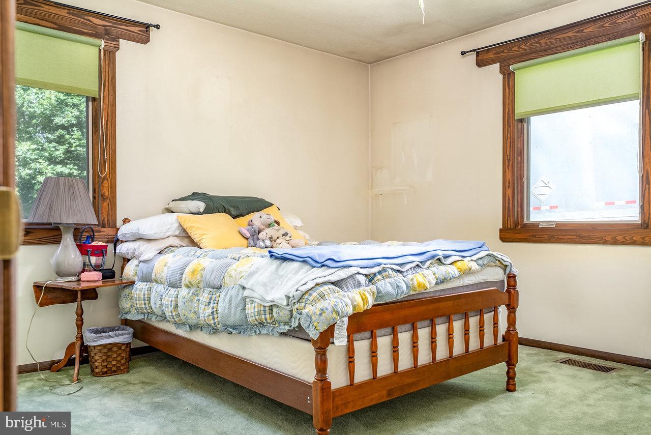 18300 MOUNTAIN VALLEY RD, NEW MARKET, Virginia 22844, 3 Bedrooms Bedrooms, ,2 BathroomsBathrooms,Residential,For sale,18300 MOUNTAIN VALLEY RD,VARO2002498 MLS # VARO2002498