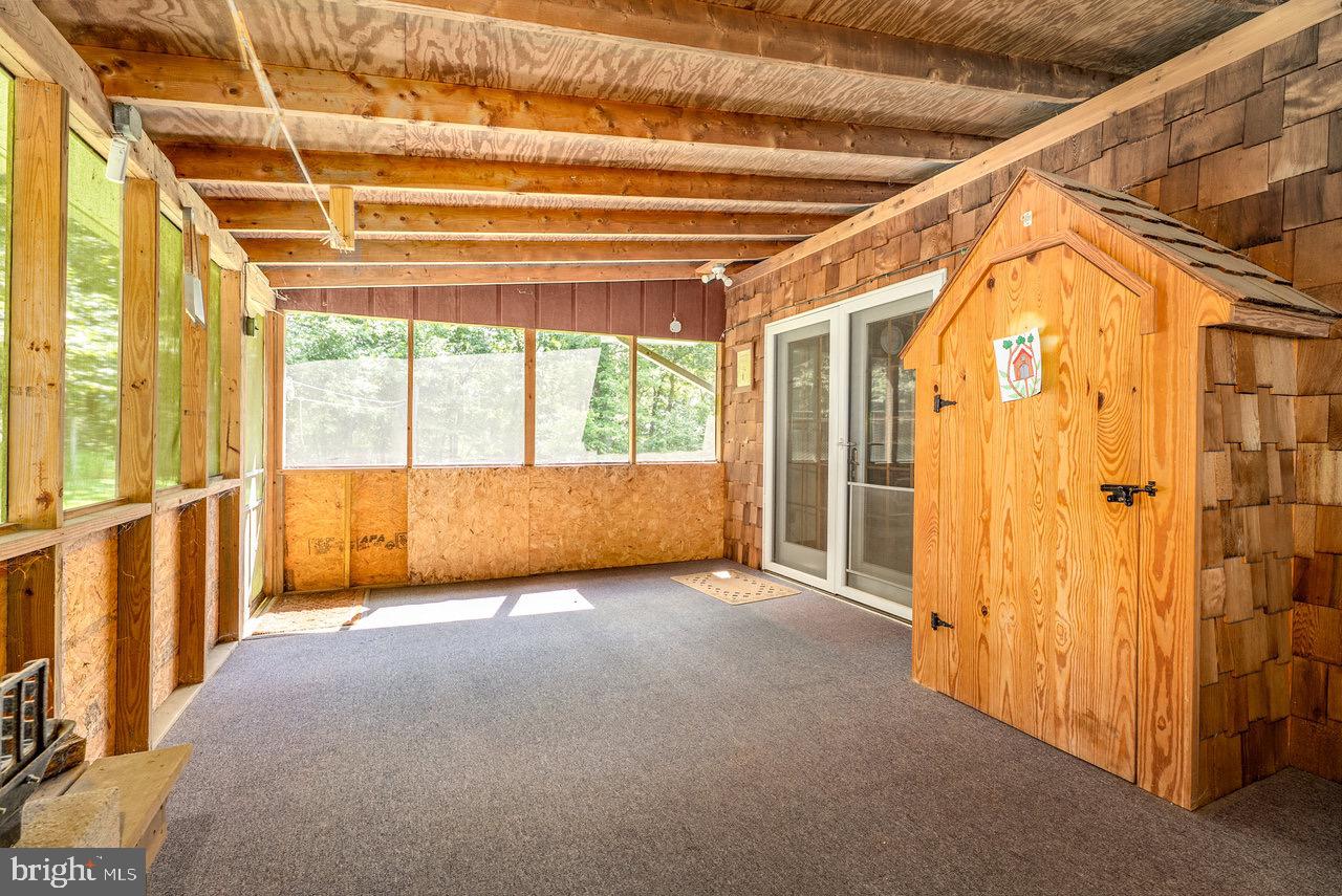 18300 MOUNTAIN VALLEY RD, NEW MARKET, Virginia 22844, 3 Bedrooms Bedrooms, ,2 BathroomsBathrooms,Residential,For sale,18300 MOUNTAIN VALLEY RD,VARO2002498 MLS # VARO2002498