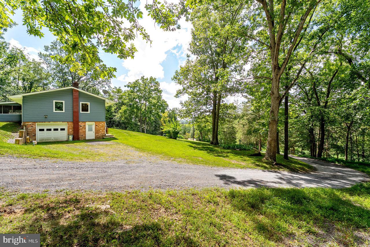 18300 MOUNTAIN VALLEY RD, NEW MARKET, Virginia 22844, 3 Bedrooms Bedrooms, ,2 BathroomsBathrooms,Residential,For sale,18300 MOUNTAIN VALLEY RD,VARO2002498 MLS # VARO2002498