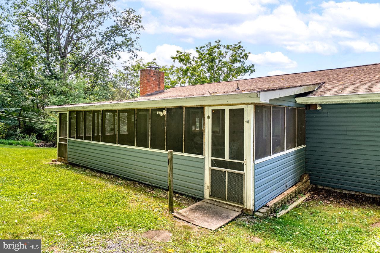 18300 MOUNTAIN VALLEY RD, NEW MARKET, Virginia 22844, 3 Bedrooms Bedrooms, ,2 BathroomsBathrooms,Residential,For sale,18300 MOUNTAIN VALLEY RD,VARO2002498 MLS # VARO2002498