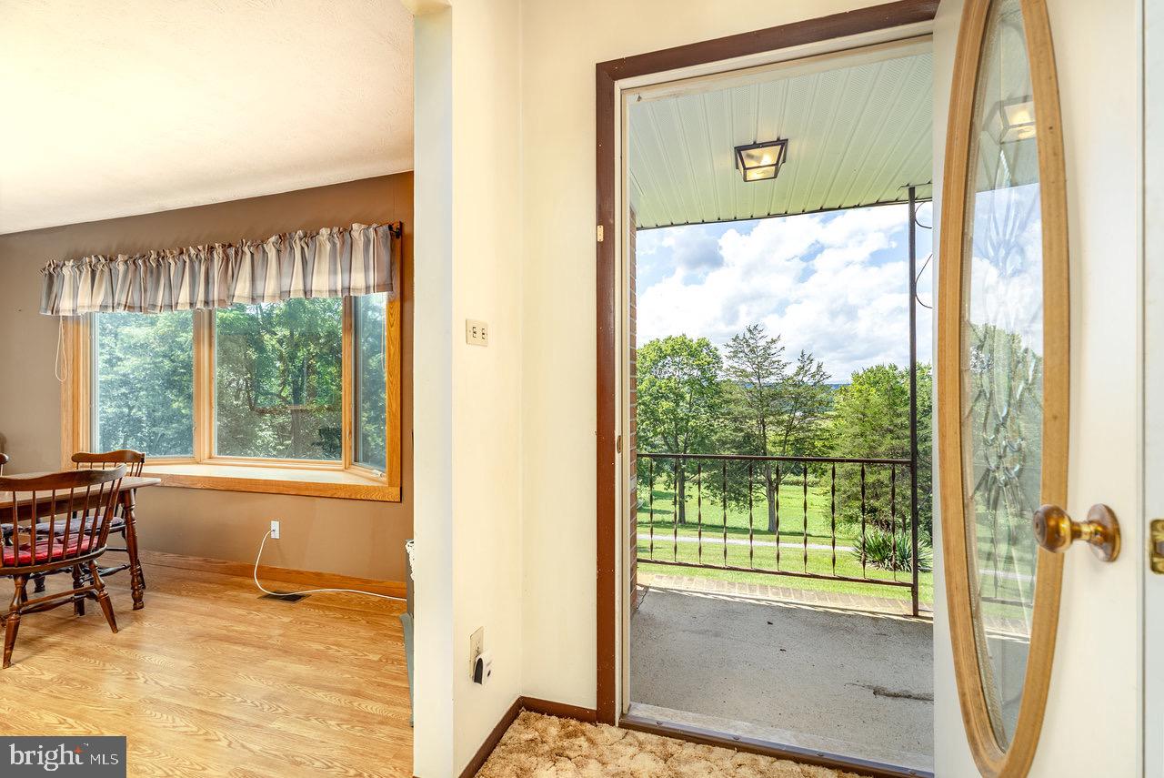 18300 MOUNTAIN VALLEY RD, NEW MARKET, Virginia 22844, 3 Bedrooms Bedrooms, ,2 BathroomsBathrooms,Residential,For sale,18300 MOUNTAIN VALLEY RD,VARO2002498 MLS # VARO2002498