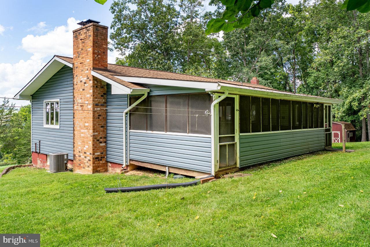 18300 MOUNTAIN VALLEY RD, NEW MARKET, Virginia 22844, 3 Bedrooms Bedrooms, ,2 BathroomsBathrooms,Residential,For sale,18300 MOUNTAIN VALLEY RD,VARO2002498 MLS # VARO2002498