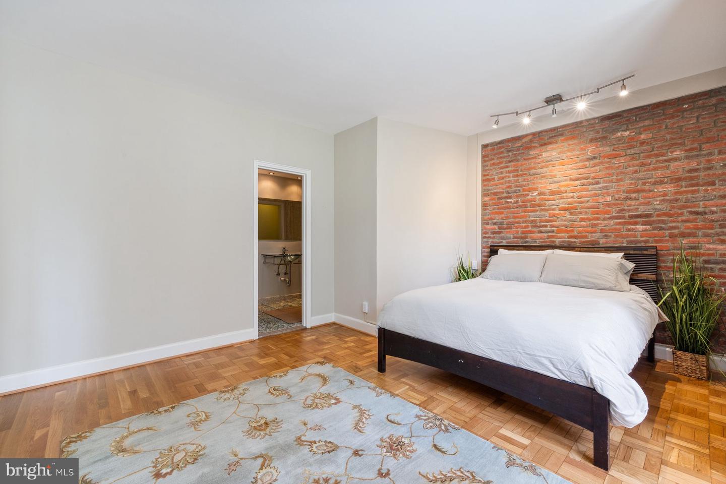 3901 CATHEDRAL AVE NW #220, WASHINGTON, District Of Columbia 20016, 1 Bedroom Bedrooms, ,1 BathroomBathrooms,Residential,For sale,3901 CATHEDRAL AVE NW #220,DCDC2215474 MLS # DCDC2215474
