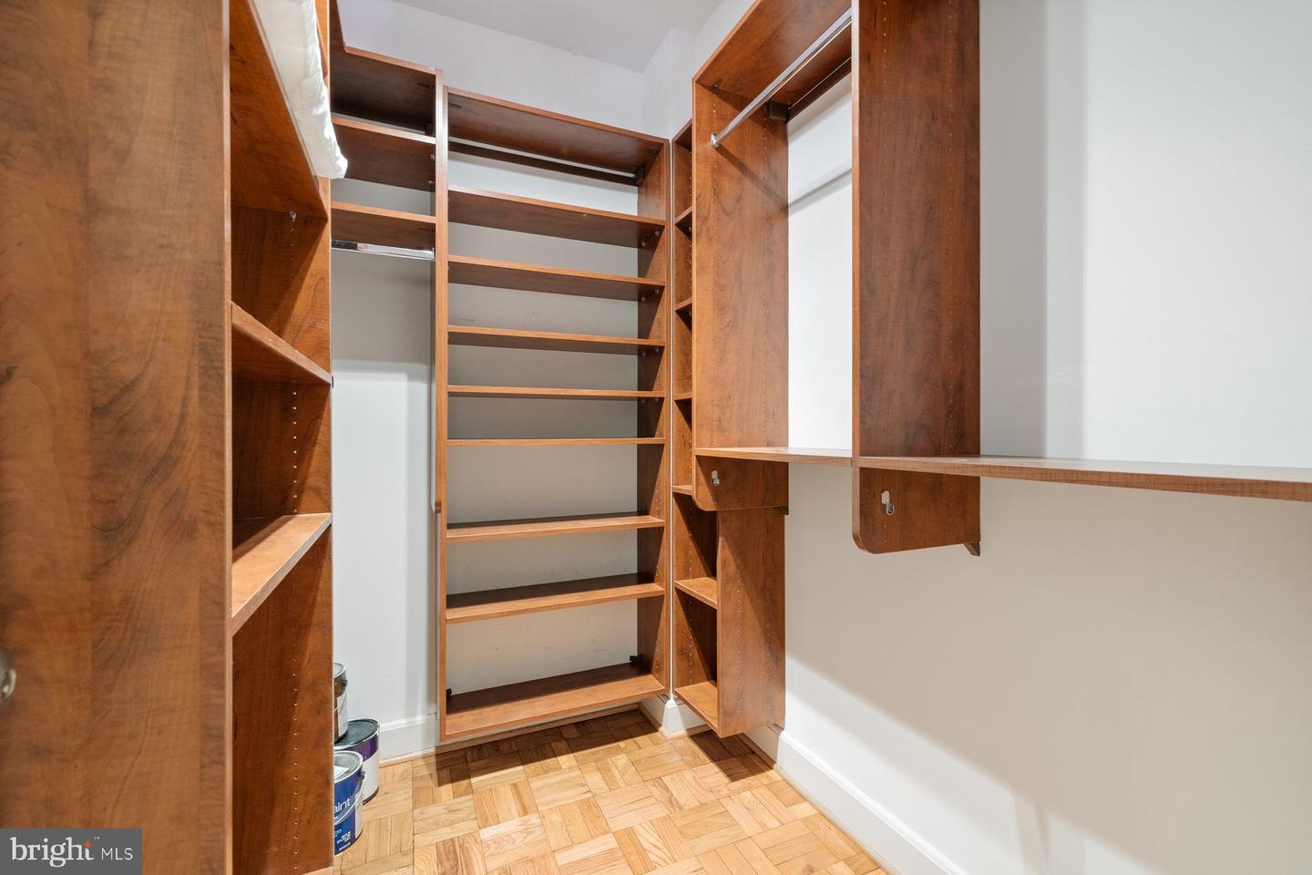 3901 CATHEDRAL AVE NW #220, WASHINGTON, District Of Columbia 20016, 1 Bedroom Bedrooms, ,1 BathroomBathrooms,Residential,For sale,3901 CATHEDRAL AVE NW #220,DCDC2215474 MLS # DCDC2215474