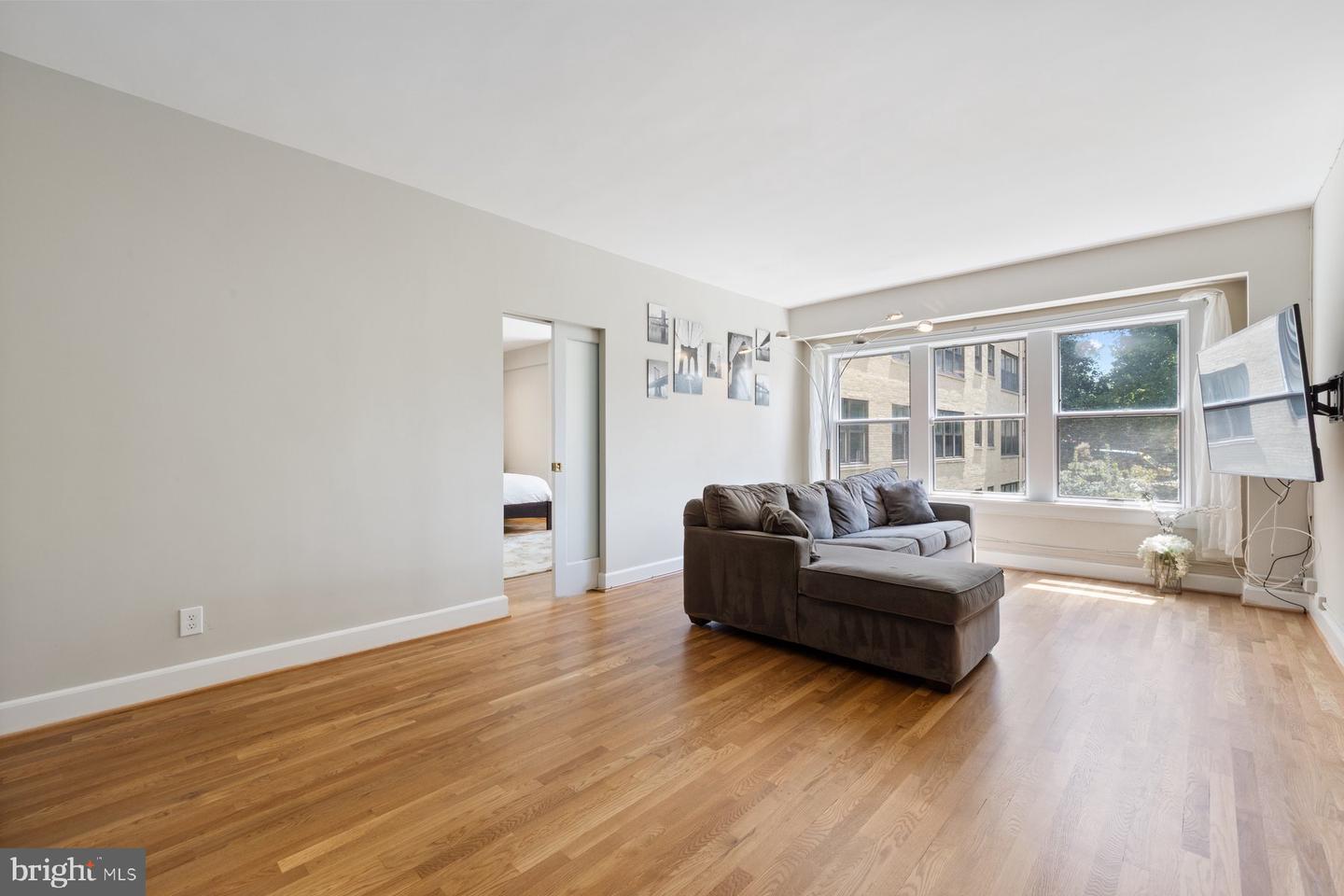 3901 CATHEDRAL AVE NW #220, WASHINGTON, District Of Columbia 20016, 1 Bedroom Bedrooms, ,1 BathroomBathrooms,Residential,For sale,3901 CATHEDRAL AVE NW #220,DCDC2215474 MLS # DCDC2215474