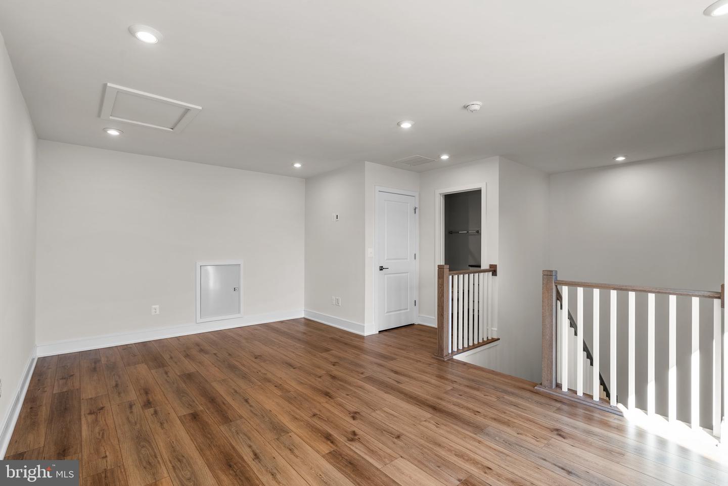 42131 SHINING STAR SQ, ASHBURN, Virginia 20148, 4 Bedrooms Bedrooms, ,4 BathroomsBathrooms,Residential,For sale,42131 SHINING STAR SQ,VALO2104730 MLS # VALO2104730