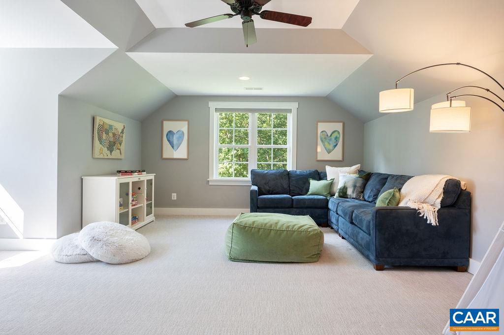 864 RETRIEVER RUN, CHARLOTTESVILLE, Virginia 22903, 4 Bedrooms Bedrooms, ,3 BathroomsBathrooms,Residential,For sale,864 RETRIEVER RUN,667934 MLS # 667934