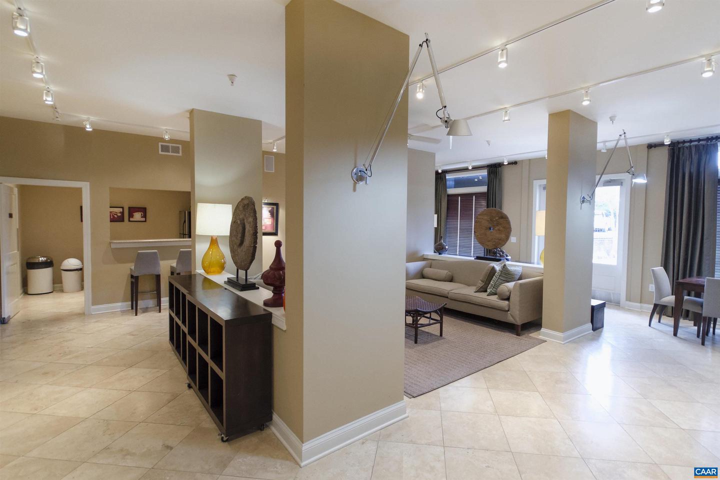 745 WALKER SQ #3B, CHARLOTTESVILLE, Virginia 22903, 1 Bedroom Bedrooms, ,1 BathroomBathrooms,Residential,For sale,745 WALKER SQ #3B,667935 MLS # 667935