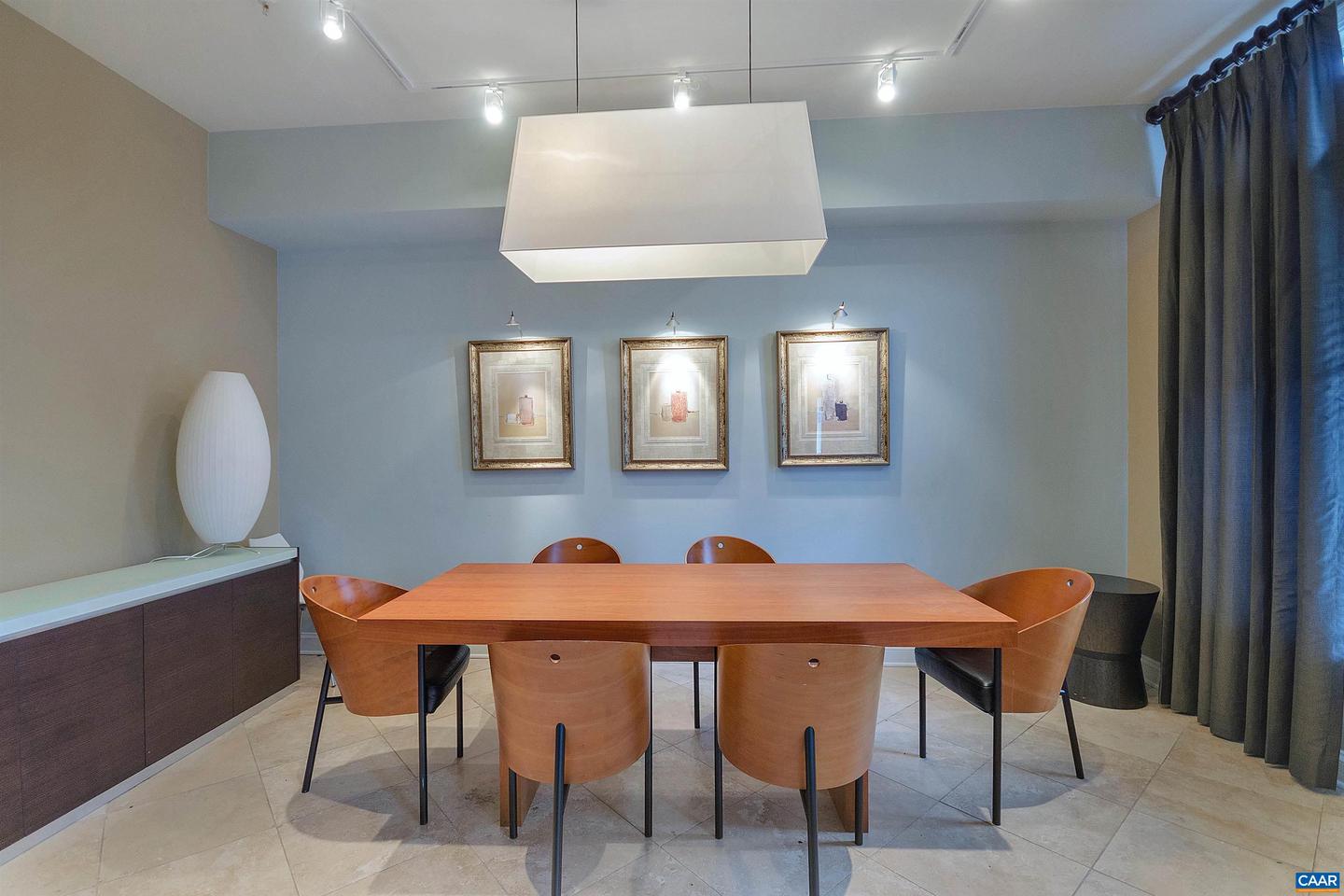 745 WALKER SQ #3B, CHARLOTTESVILLE, Virginia 22903, 1 Bedroom Bedrooms, ,1 BathroomBathrooms,Residential,For sale,745 WALKER SQ #3B,667935 MLS # 667935