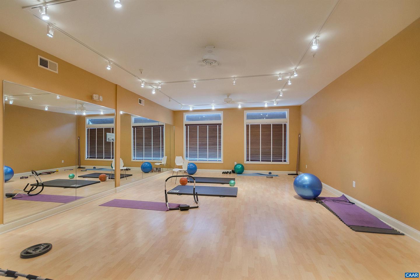745 WALKER SQ #3B, CHARLOTTESVILLE, Virginia 22903, 1 Bedroom Bedrooms, ,1 BathroomBathrooms,Residential,For sale,745 WALKER SQ #3B,667935 MLS # 667935