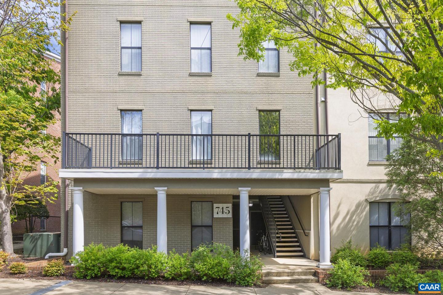 745 WALKER SQ #3B, CHARLOTTESVILLE, Virginia 22903, 1 Bedroom Bedrooms, ,1 BathroomBathrooms,Residential,For sale,745 WALKER SQ #3B,667935 MLS # 667935