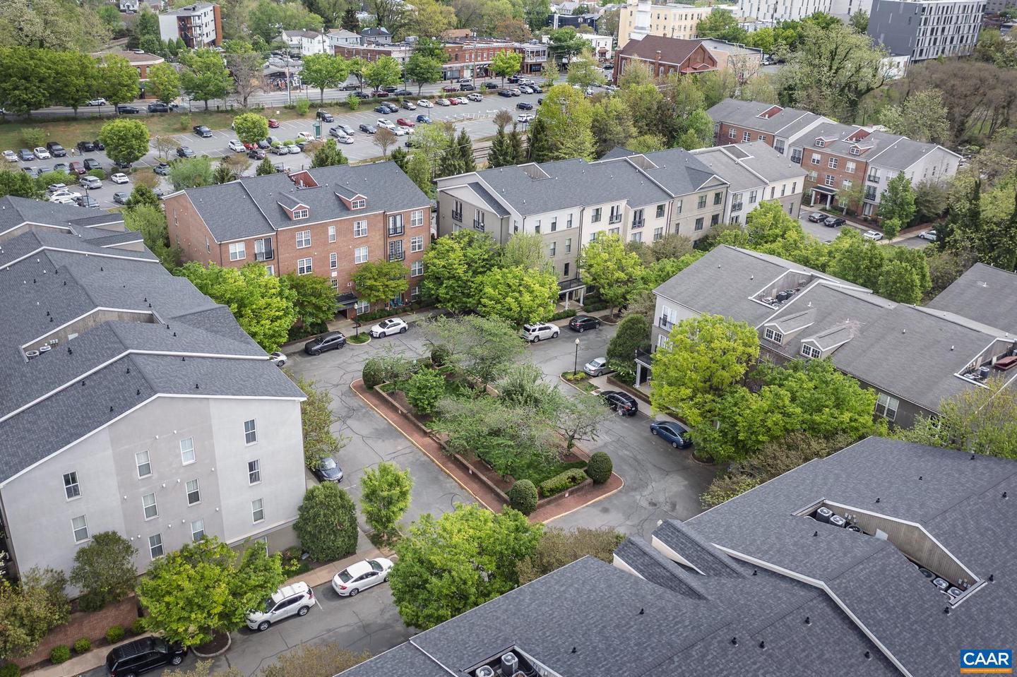 745 WALKER SQ #3B, CHARLOTTESVILLE, Virginia 22903, 1 Bedroom Bedrooms, ,1 BathroomBathrooms,Residential,For sale,745 WALKER SQ #3B,667935 MLS # 667935