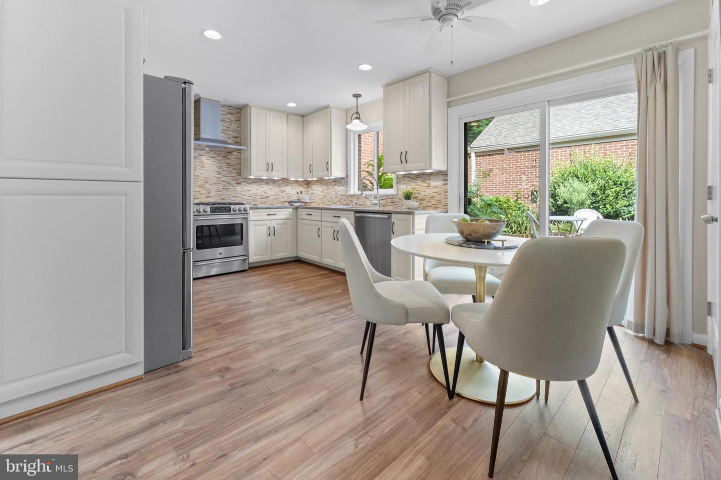 11303 HARBORSIDE CLUSTER, RESTON, Virginia 20191, 3 Bedrooms Bedrooms, ,2 BathroomsBathrooms,Residential,For sale,11303 HARBORSIDE CLUSTER,VAFX2227672 MLS # VAFX2227672