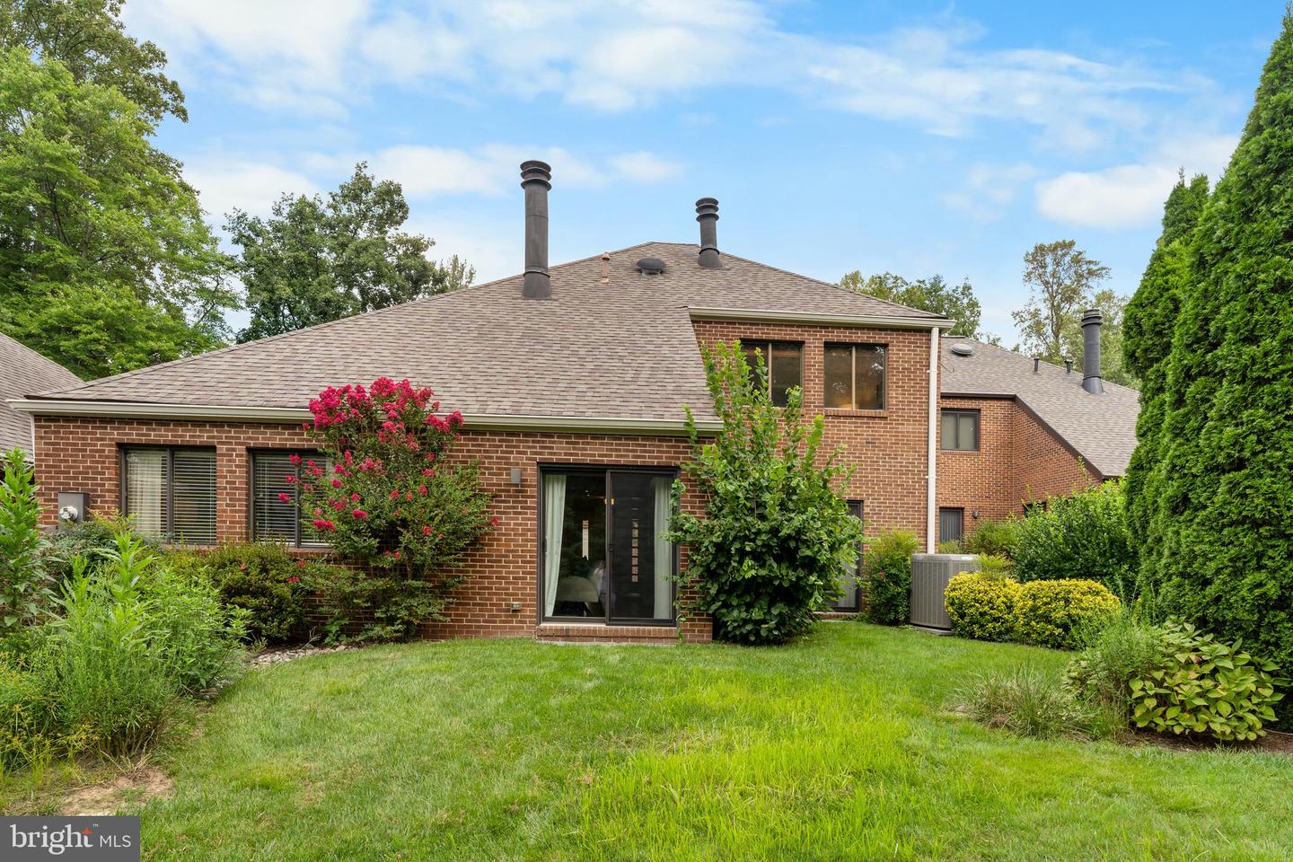 11303 HARBORSIDE CLUSTER, RESTON, Virginia 20191, 3 Bedrooms Bedrooms, ,2 BathroomsBathrooms,Residential,For sale,11303 HARBORSIDE CLUSTER,VAFX2227672 MLS # VAFX2227672