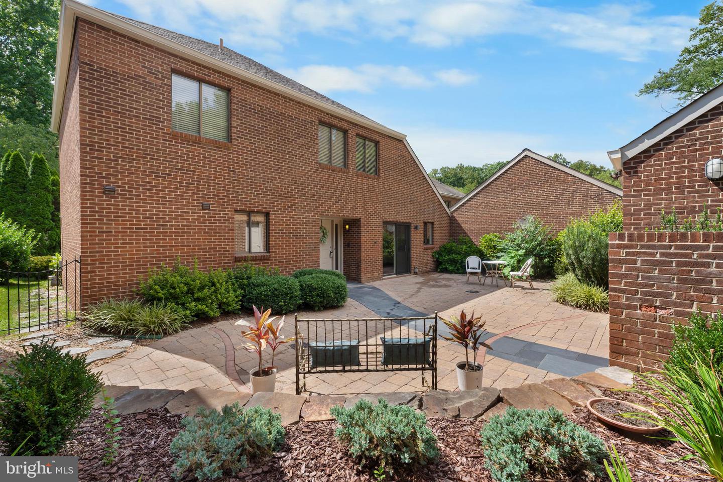 11303 HARBORSIDE CLUSTER, RESTON, Virginia 20191, 3 Bedrooms Bedrooms, ,2 BathroomsBathrooms,Residential,For sale,11303 HARBORSIDE CLUSTER,VAFX2227672 MLS # VAFX2227672