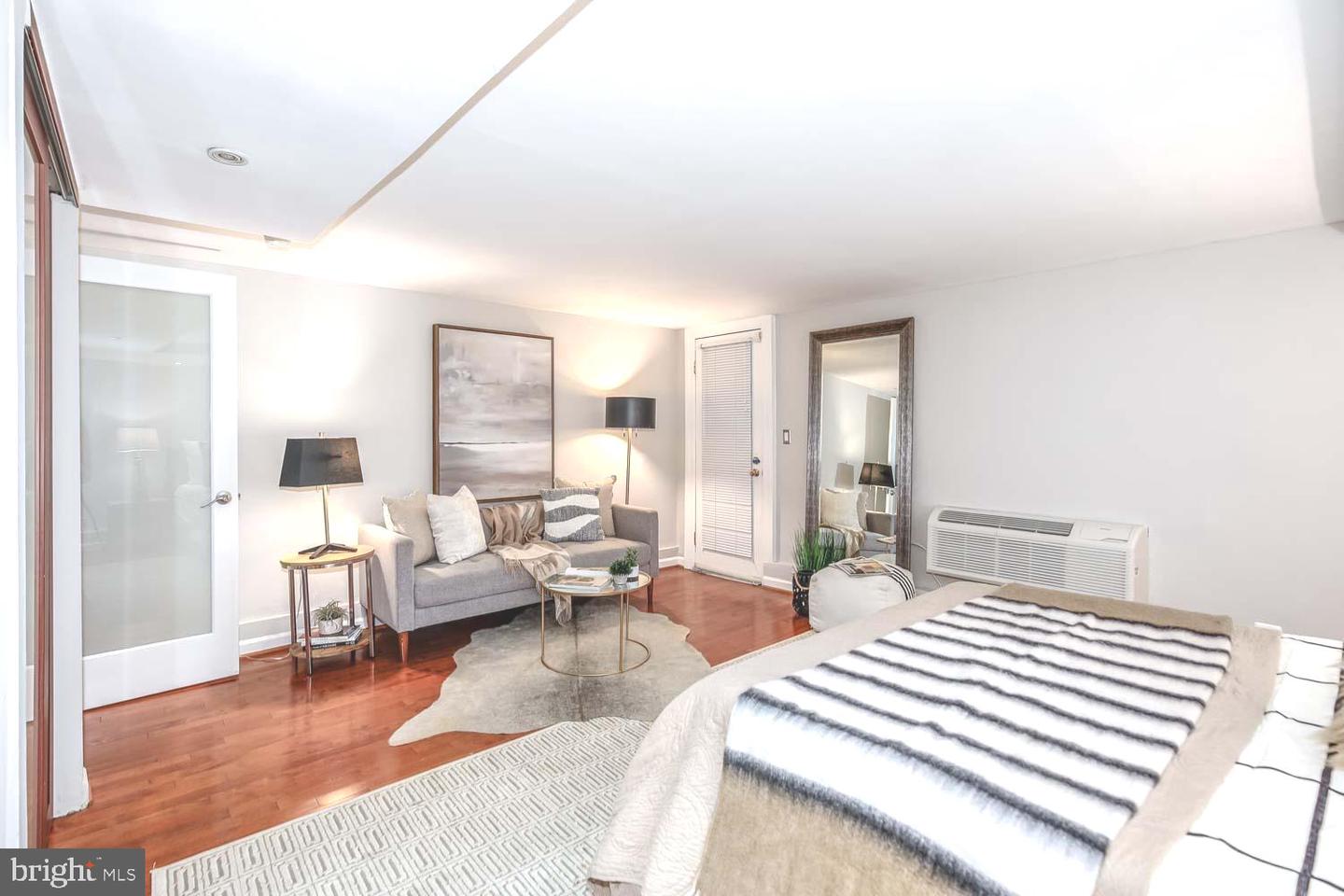 2509 17TH ST NW #1, WASHINGTON, District Of Columbia 20009, 2 Bedrooms Bedrooms, ,1 BathroomBathrooms,Residential,For sale,2509 17TH ST NW #1,DCDC2199406 MLS # DCDC2199406