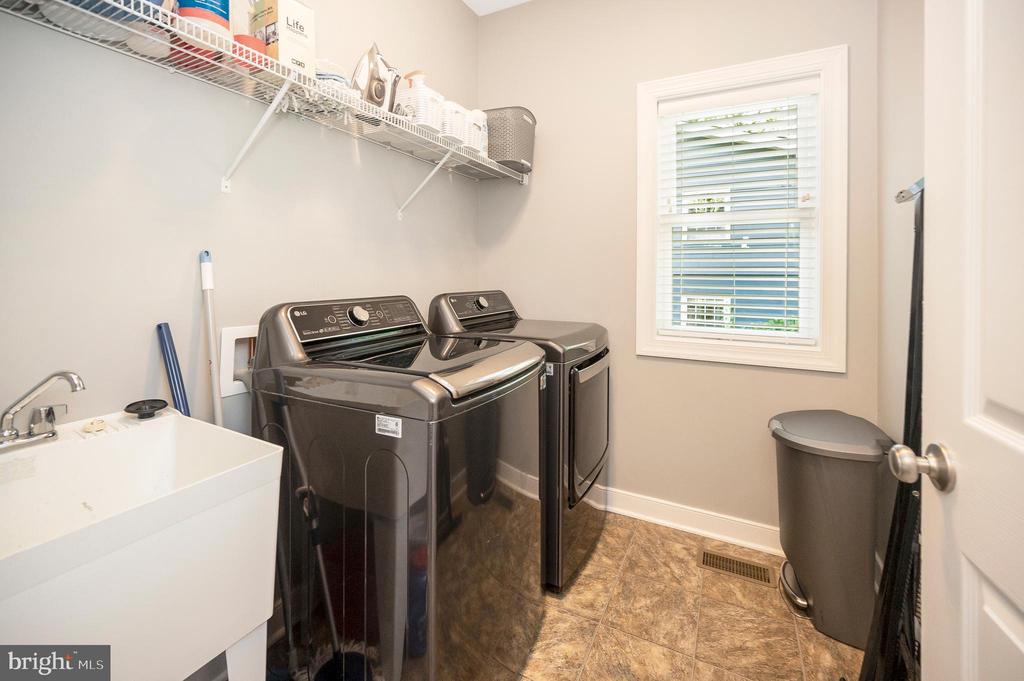 507 HARRISON CIR, LOCUST GROVE, Virginia 22508, 3 Bedrooms Bedrooms, ,3 BathroomsBathrooms,Residential,507 HARRISON CIR,VAOR2010284 MLS # VAOR2010284