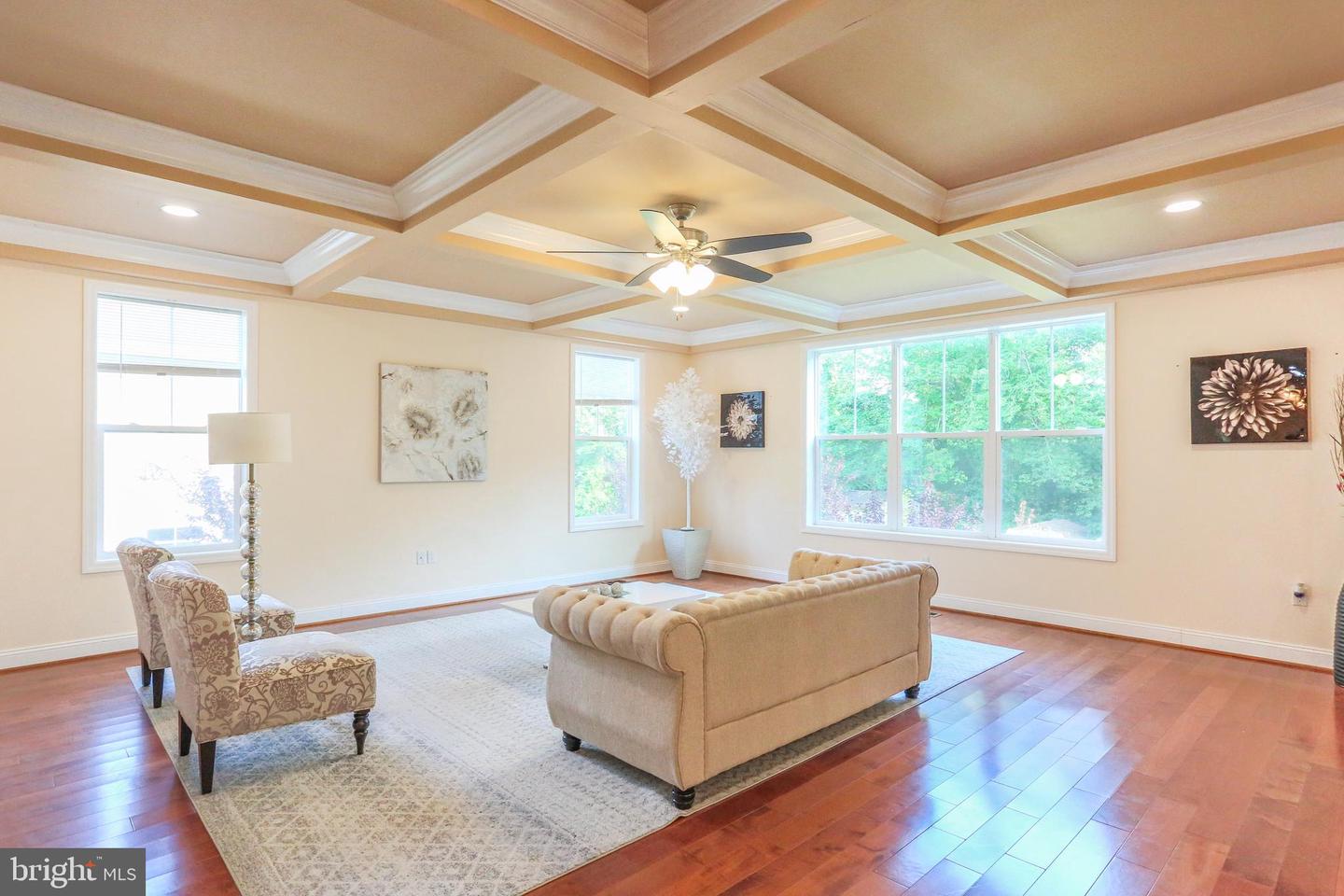 7313 BYRNELEY LN, ANNANDALE, Virginia 22003, 8 Bedrooms Bedrooms, ,8 BathroomsBathrooms,Residential,For sale,7313 BYRNELEY LN,VAFX2240140 MLS # VAFX2240140