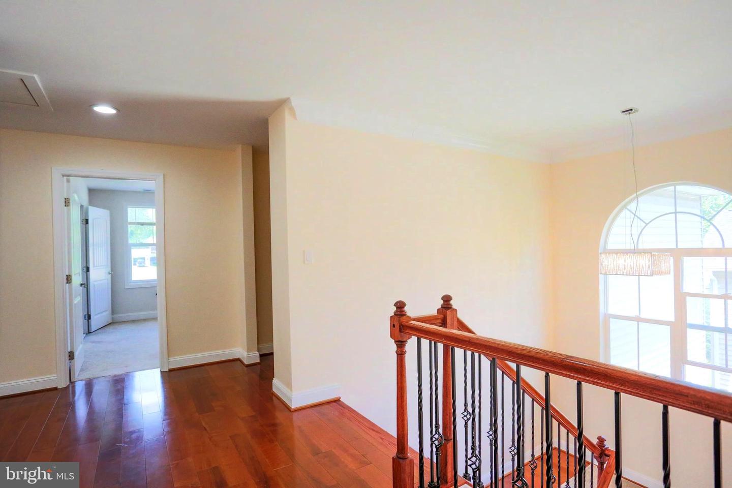 7313 BYRNELEY LN, ANNANDALE, Virginia 22003, 8 Bedrooms Bedrooms, ,8 BathroomsBathrooms,Residential,For sale,7313 BYRNELEY LN,VAFX2240140 MLS # VAFX2240140