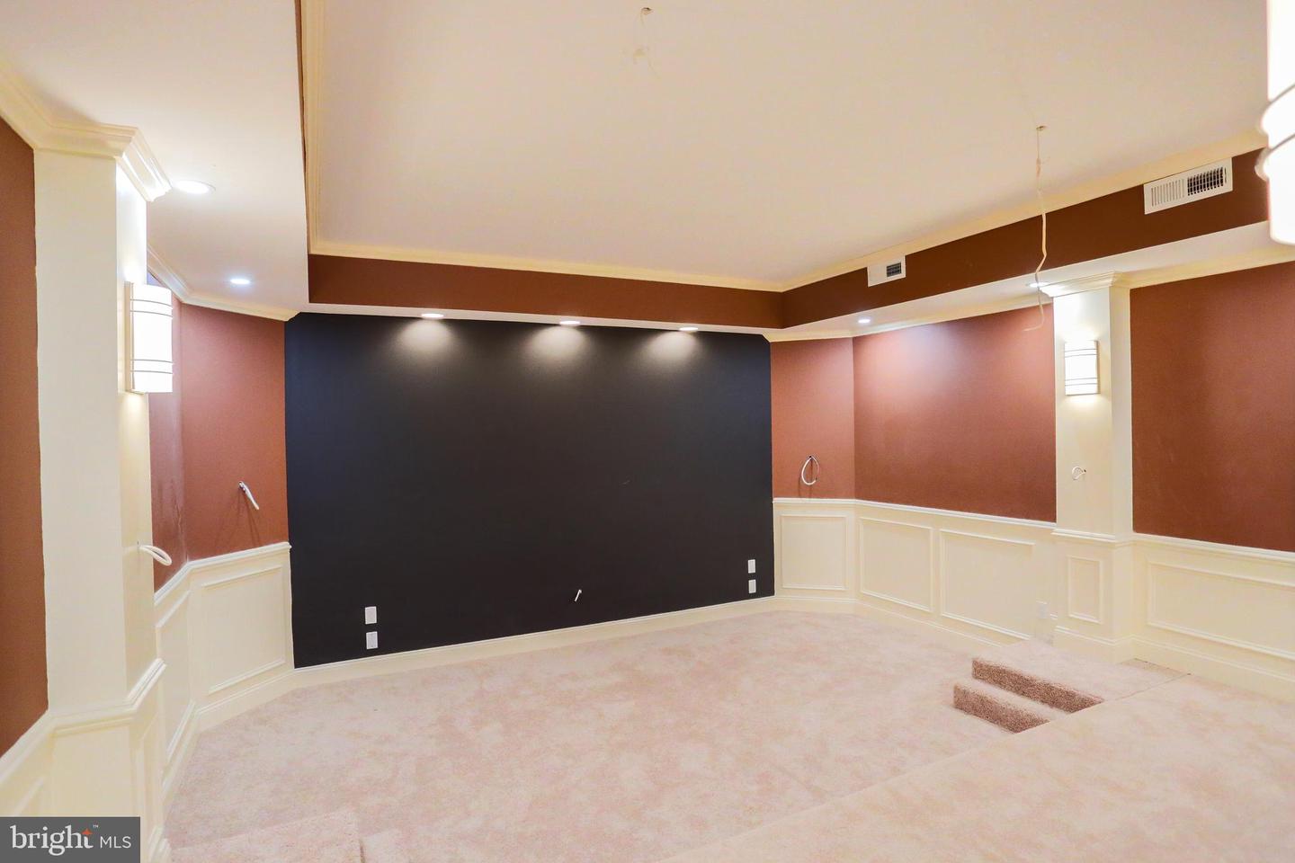 7313 BYRNELEY LN, ANNANDALE, Virginia 22003, 8 Bedrooms Bedrooms, ,8 BathroomsBathrooms,Residential,For sale,7313 BYRNELEY LN,VAFX2240140 MLS # VAFX2240140