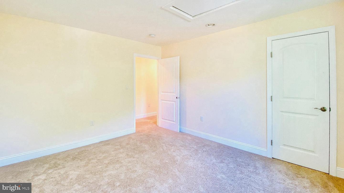 7313 BYRNELEY LN, ANNANDALE, Virginia 22003, 8 Bedrooms Bedrooms, ,8 BathroomsBathrooms,Residential,For sale,7313 BYRNELEY LN,VAFX2240140 MLS # VAFX2240140