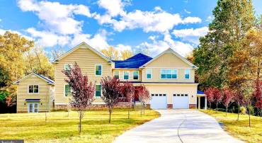 7313 BYRNELEY LN, ANNANDALE, Virginia 22003, 8 Bedrooms Bedrooms, ,8 BathroomsBathrooms,Residential,For sale,7313 BYRNELEY LN,VAFX2240140 MLS # VAFX2240140