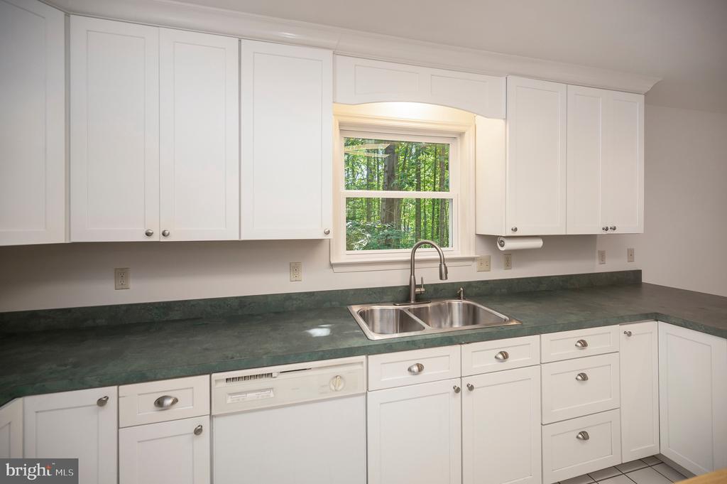 101 BIRCH CT, LOCUST GROVE, Virginia 22508, 3 Bedrooms Bedrooms, ,2 BathroomsBathrooms,Residential,101 BIRCH CT,VAOR2010126 MLS # VAOR2010126