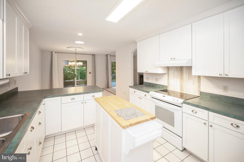 101 BIRCH CT, LOCUST GROVE, Virginia 22508, 3 Bedrooms Bedrooms, ,2 BathroomsBathrooms,Residential,101 BIRCH CT,VAOR2010126 MLS # VAOR2010126