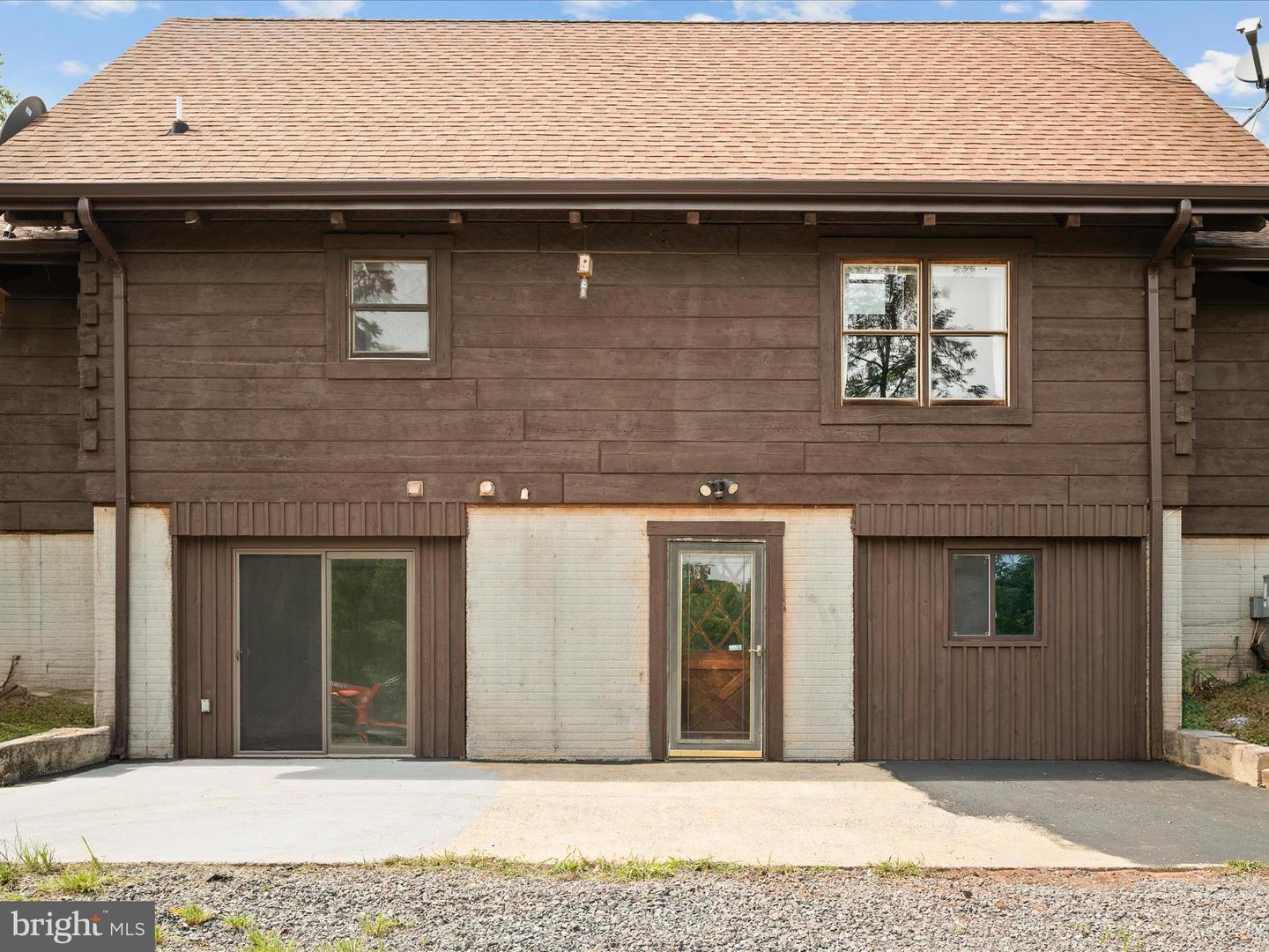 155 BLACKBERRY LN, GORE, Virginia 22637, 3 Bedrooms Bedrooms, ,3 BathroomsBathrooms,Residential,For sale,155 BLACKBERRY LN,VAFV2034488 MLS # VAFV2034488