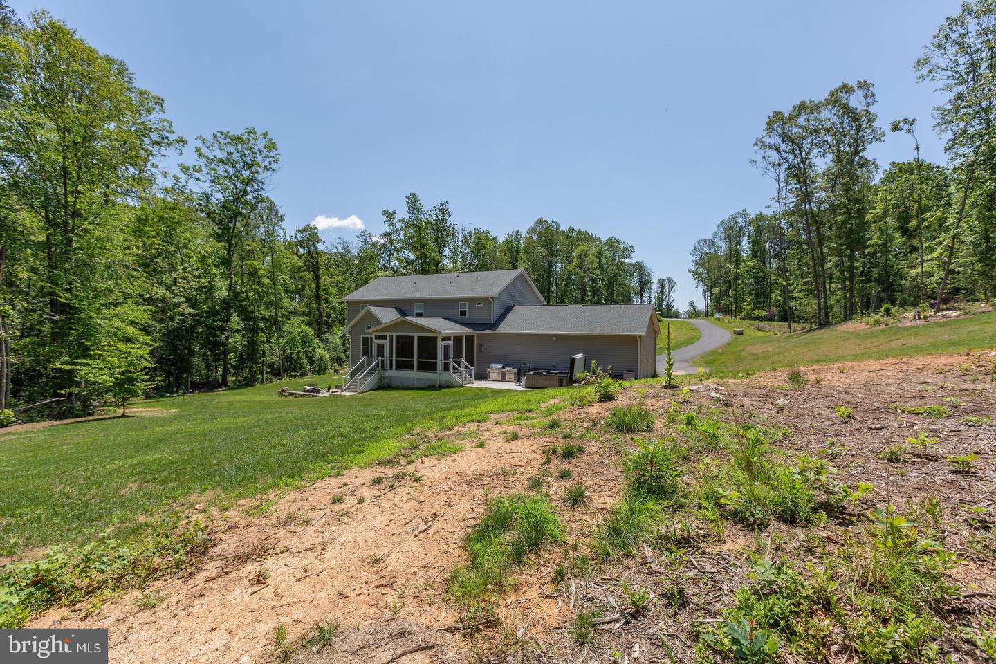 338 IRELAND DR, FREDERICKSBURG, Virginia 22406, 4 Bedrooms Bedrooms, ,3 BathroomsBathrooms,Residential,For sale,338 IRELAND DR,VAST2039514 MLS # VAST2039514